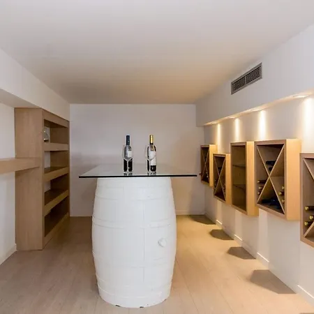 Casa Cabrera Deluxe Апартаменты